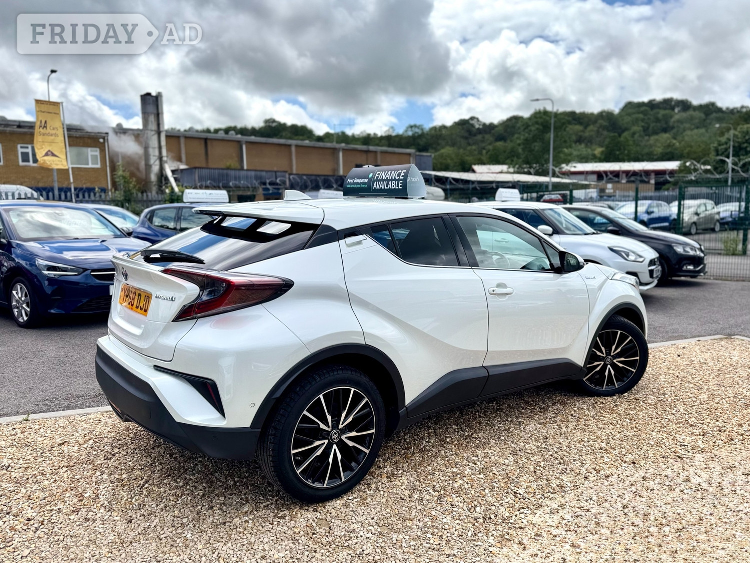 Toyota C-HR 2018 - Cars