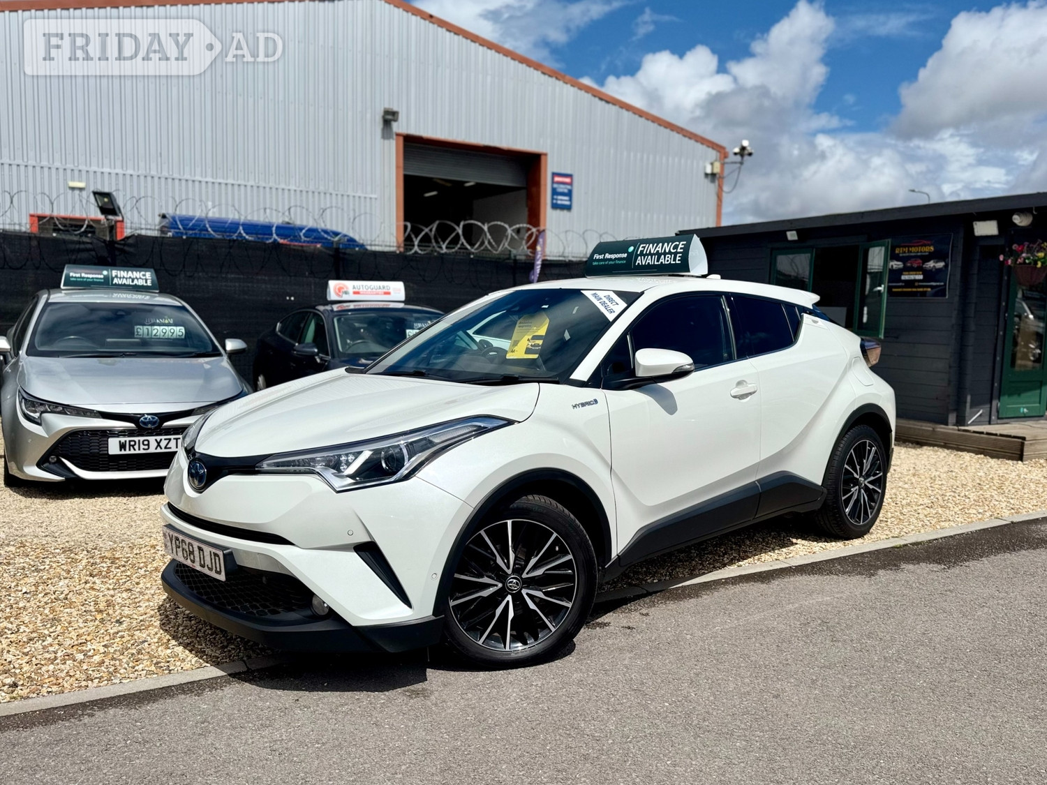 [ berth ]Toyota C-HR