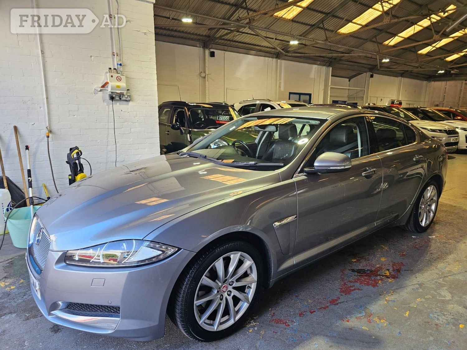 [ berth ]Jaguar XF