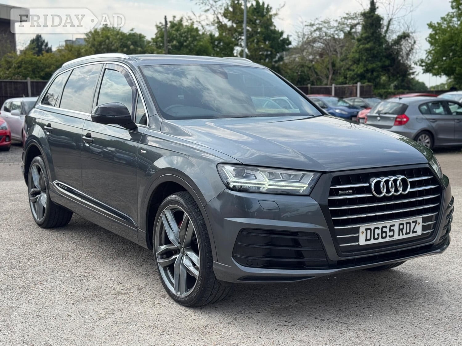 Audi Q7 2015 in Hillingdon