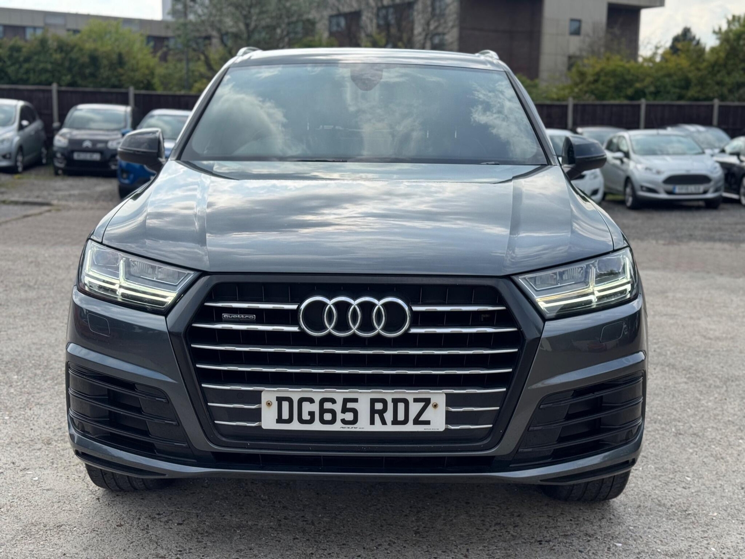 Audi Q7 2015 - Cars