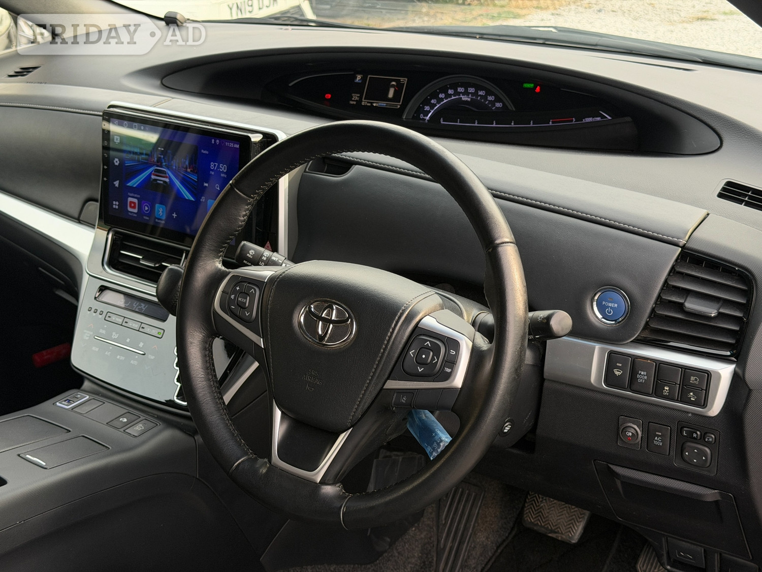 Toyota Estima 2019 - Cars in Birmingham