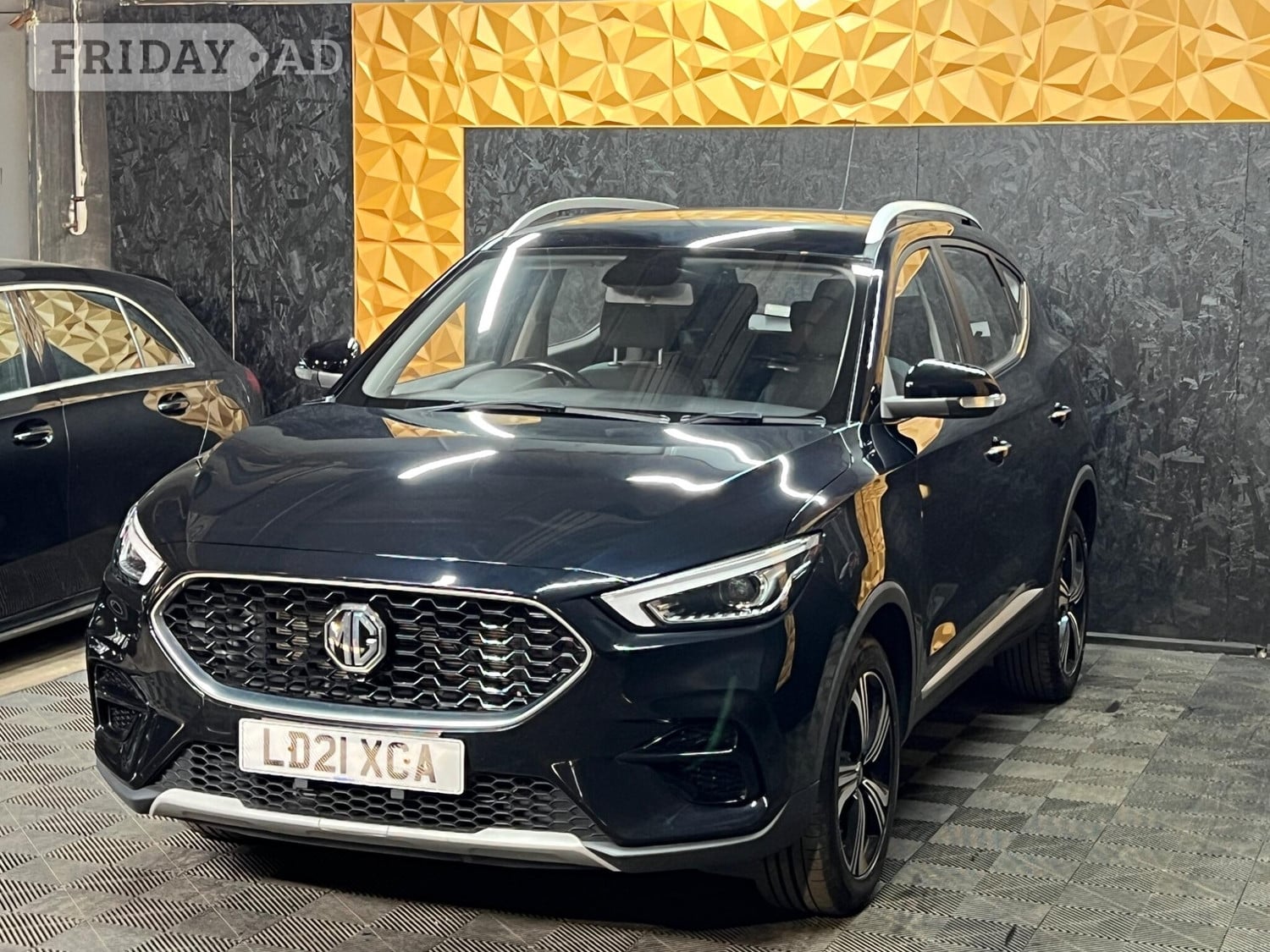 [ berth ]MG ZS