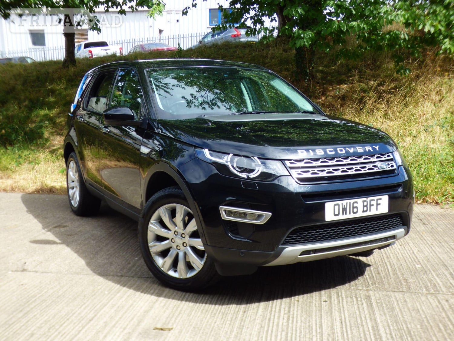 Land Rover Discovery Sport 2016 in Bradford