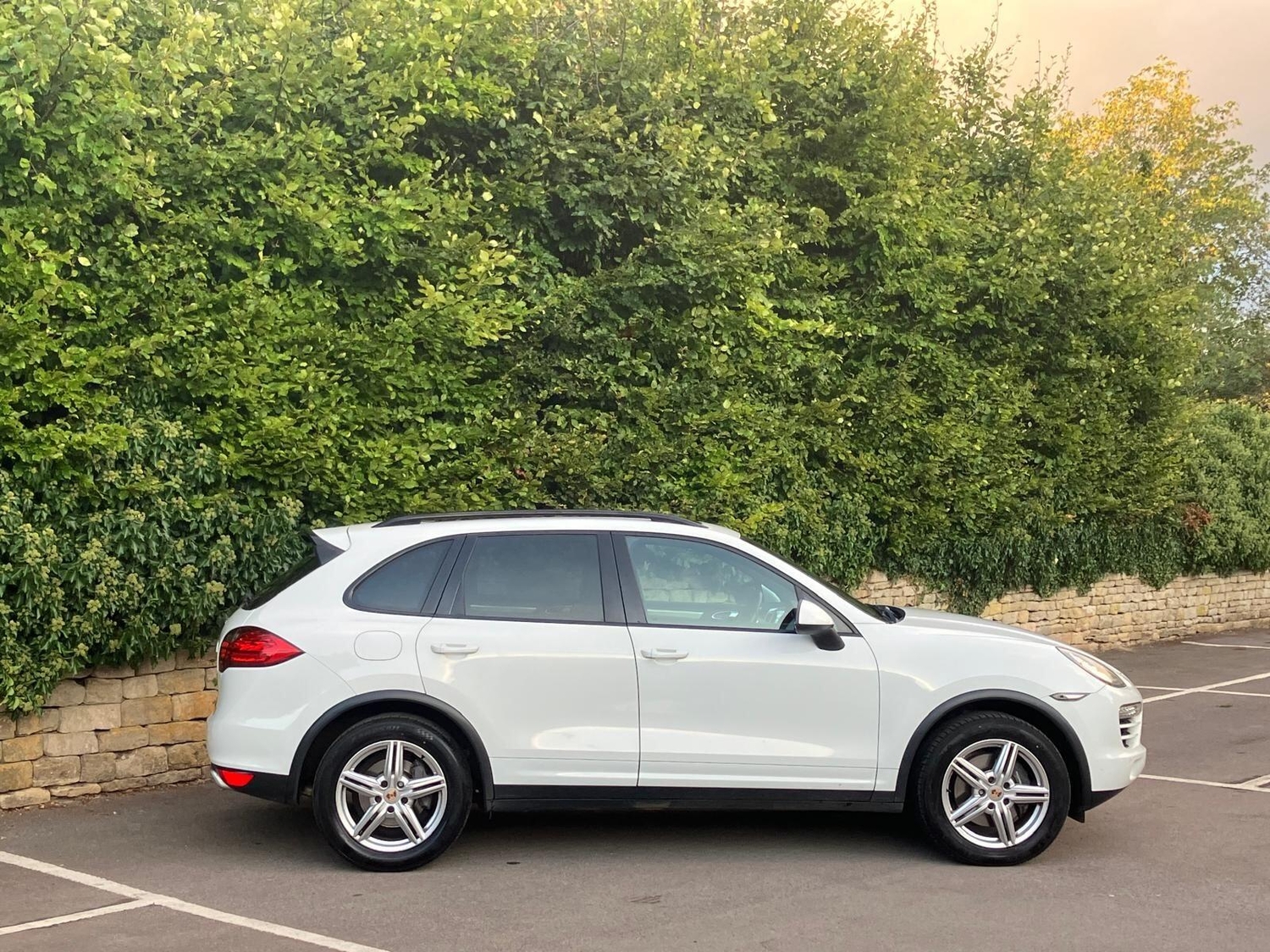 Porsche Cayenne Wantage