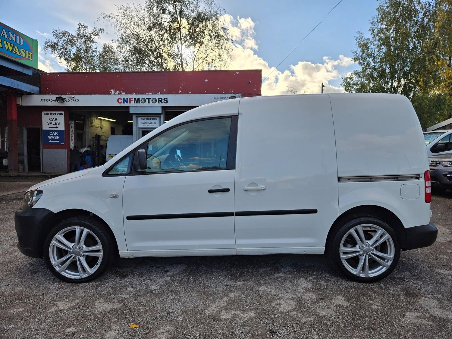 Volkswagen Caddy 2013 - Vans & Commercial Vehicles in Walsall