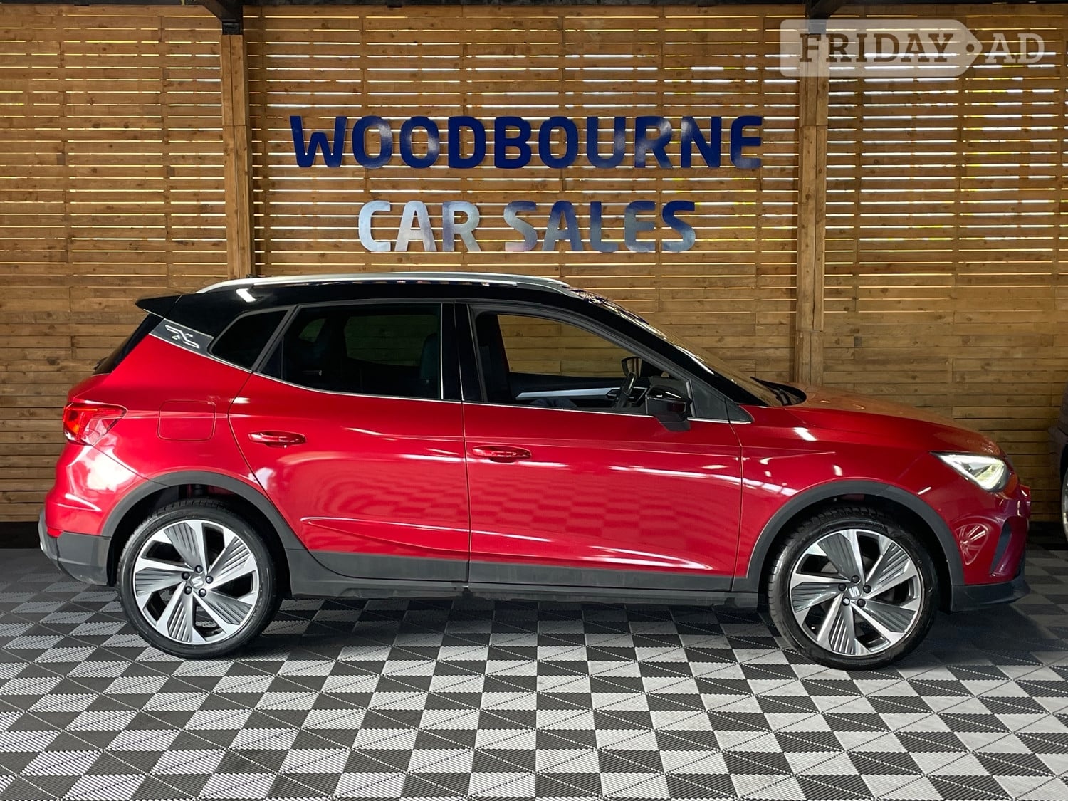 SEAT Arona 2023 - Cars