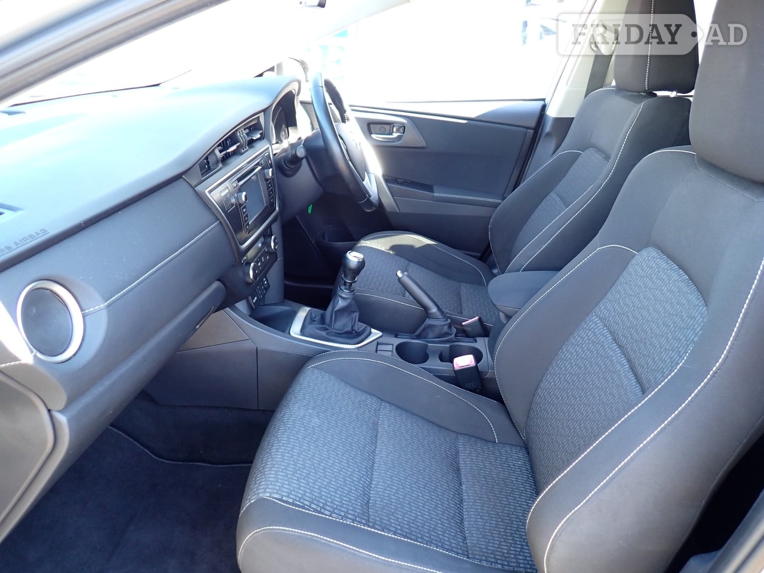 [ berth ]Toyota Auris