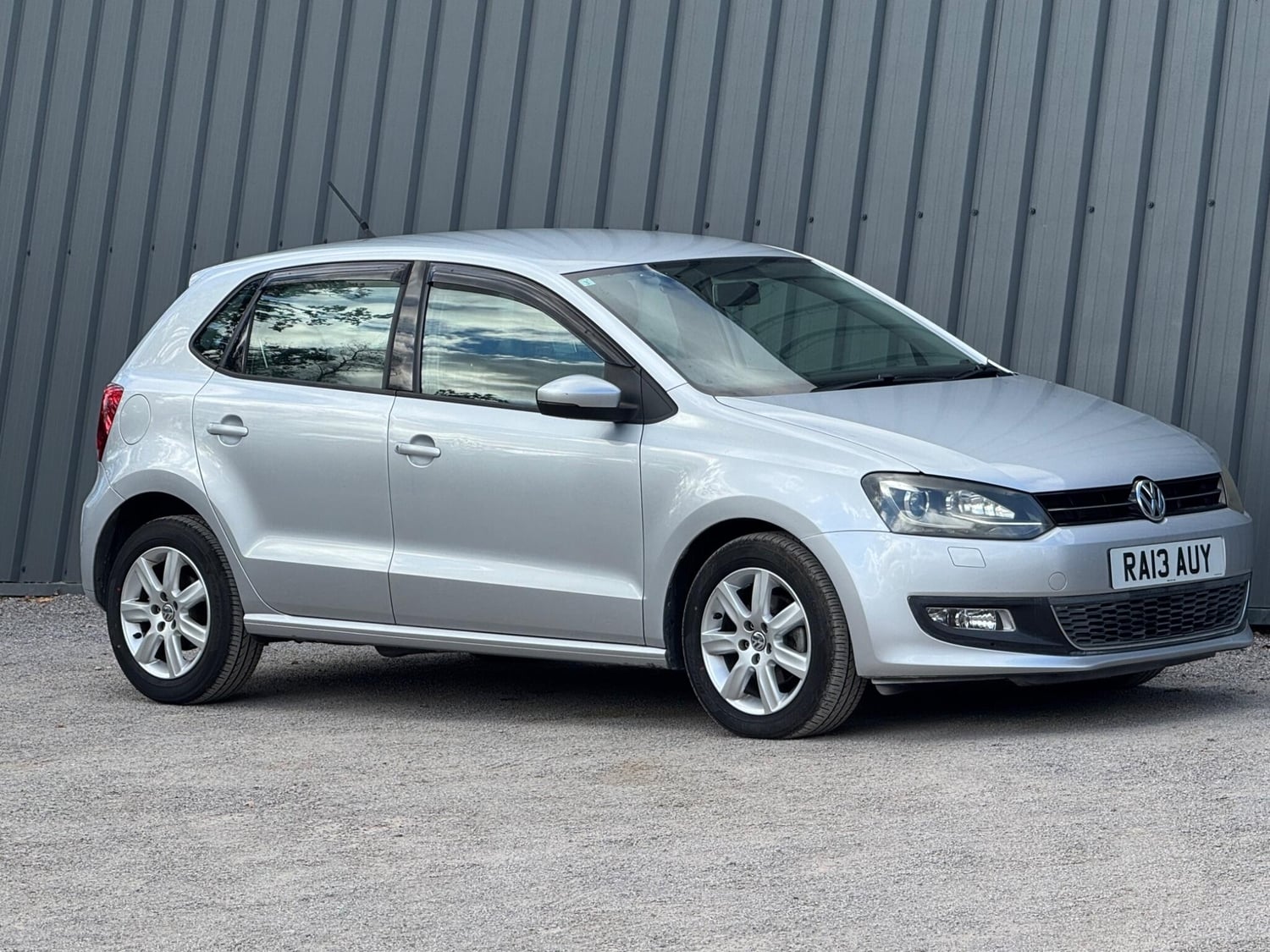 Volkswagen Polo 2013 - Cars