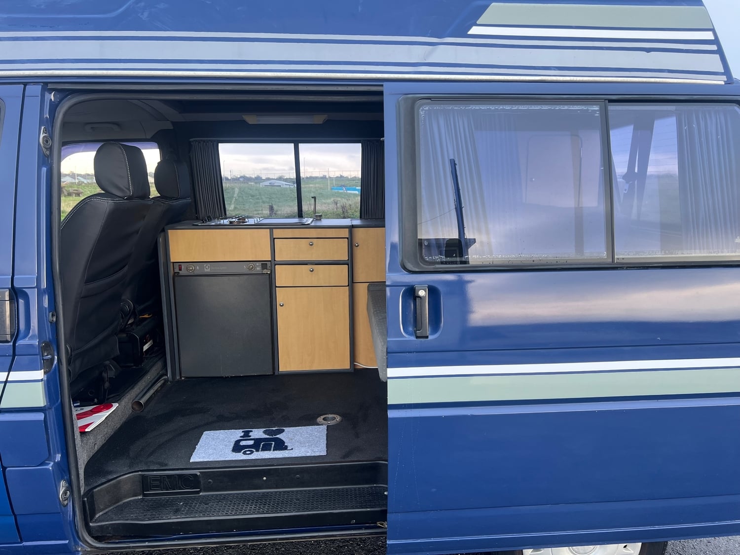 Volkswagen Transporter 1999 - Vans & Commercial Vehicles