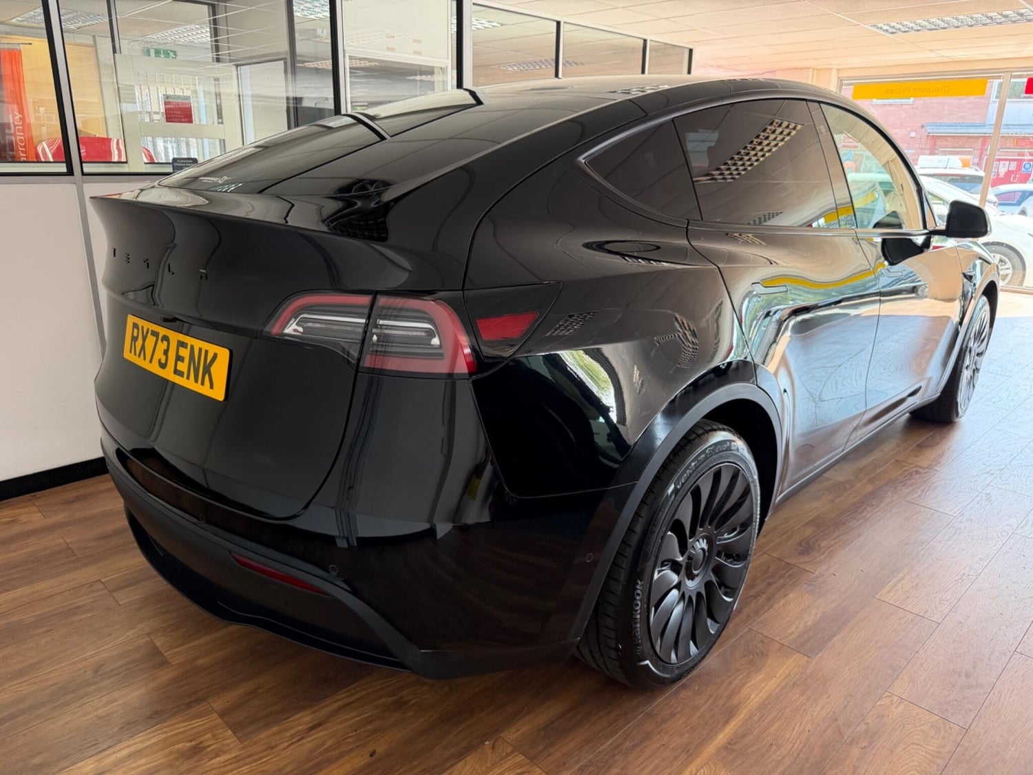 [ berth ]Tesla Model Y