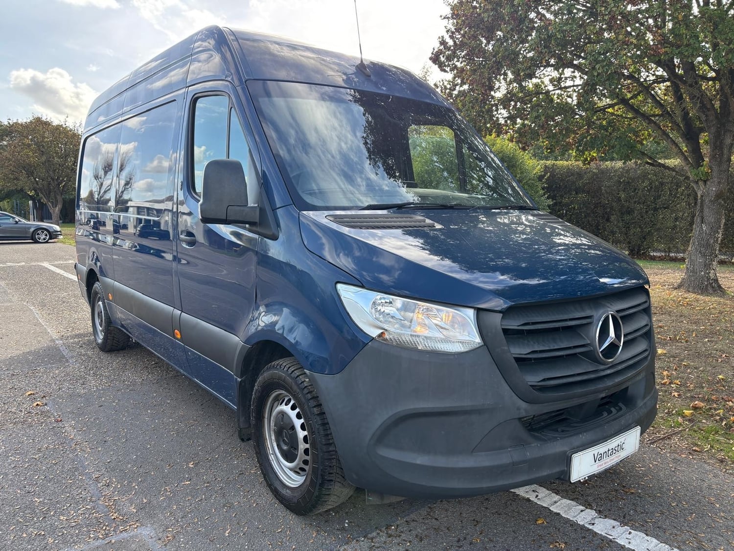 Mercedes-Benz Sprinter Chertsey