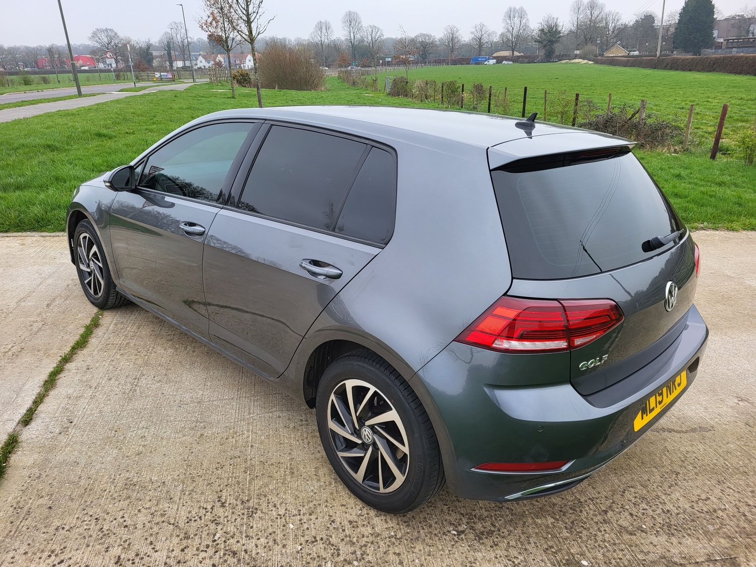 Volkswagen Golf Horley