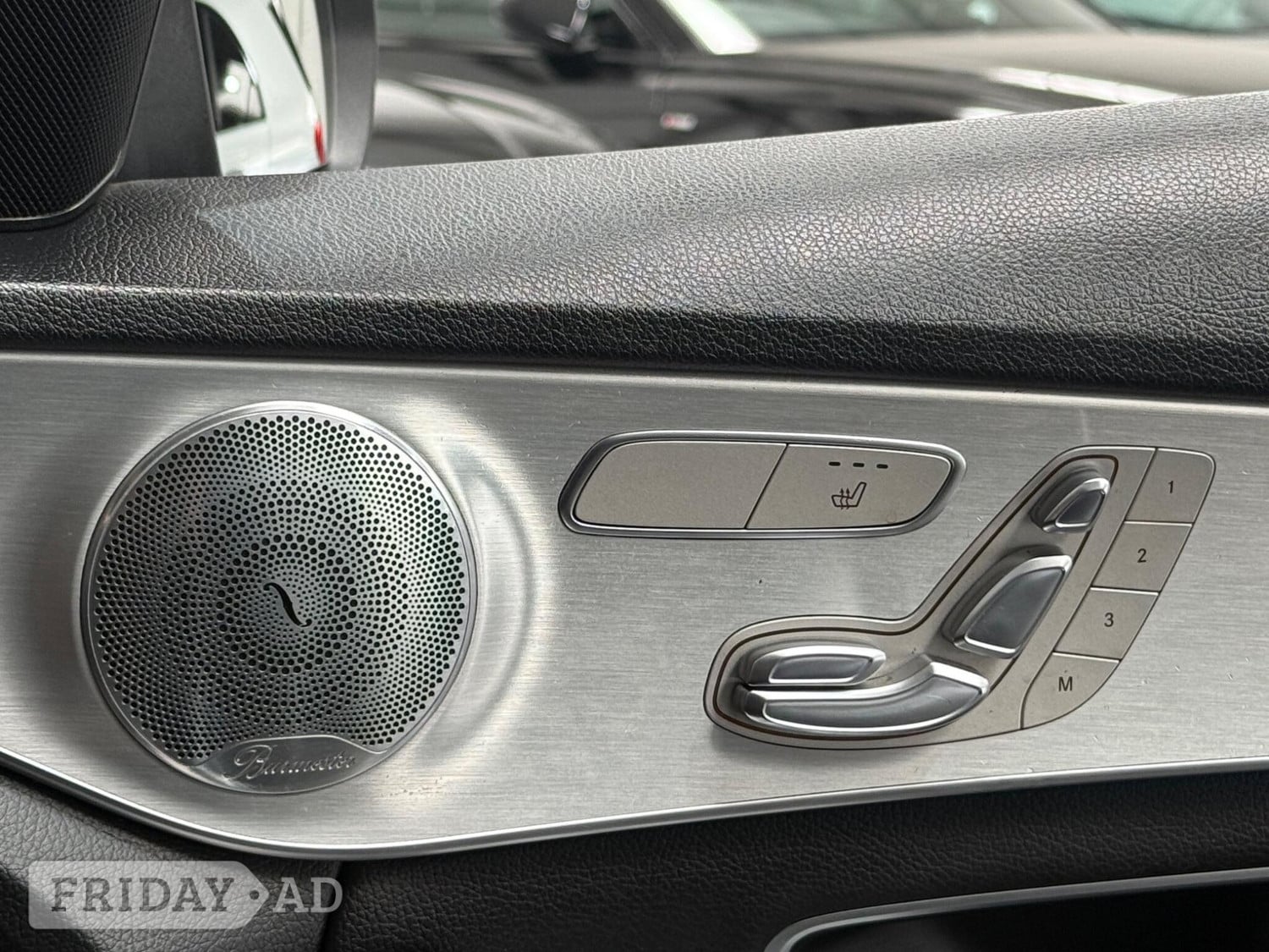 [ berth ]Mercedes-Benz C Class