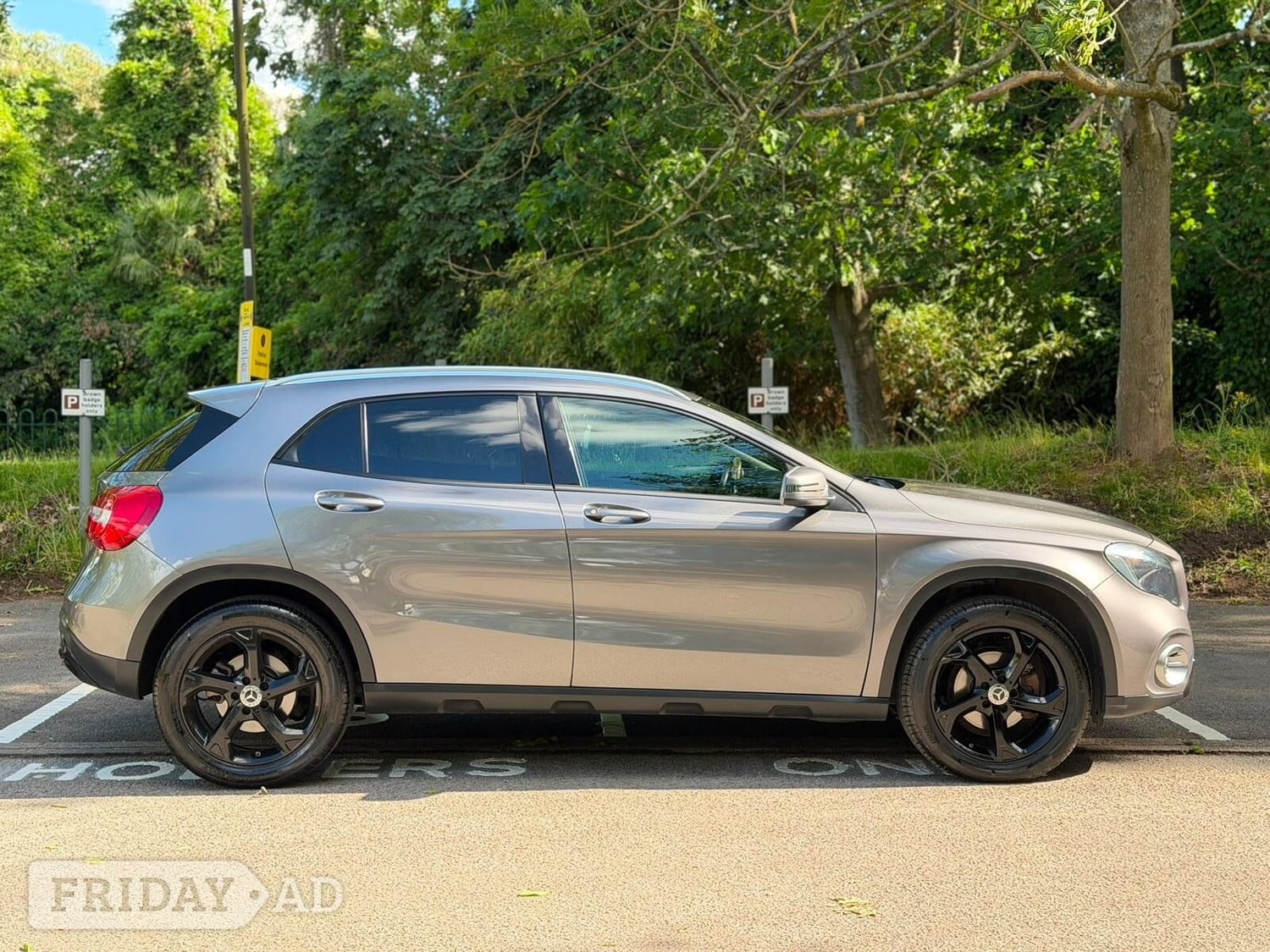 [ berth ]Mercedes-Benz GLA