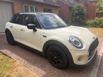 Mini Hatch 2019