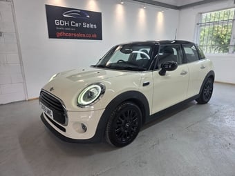 Mini Hatch 2019