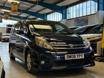 Toyota ISIS 2008