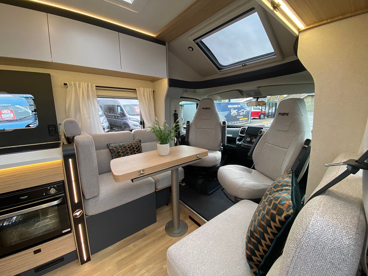 Pilote Pacific P720FGJ Expression 2026 for sale - Motorhomes & Caravans in Newark