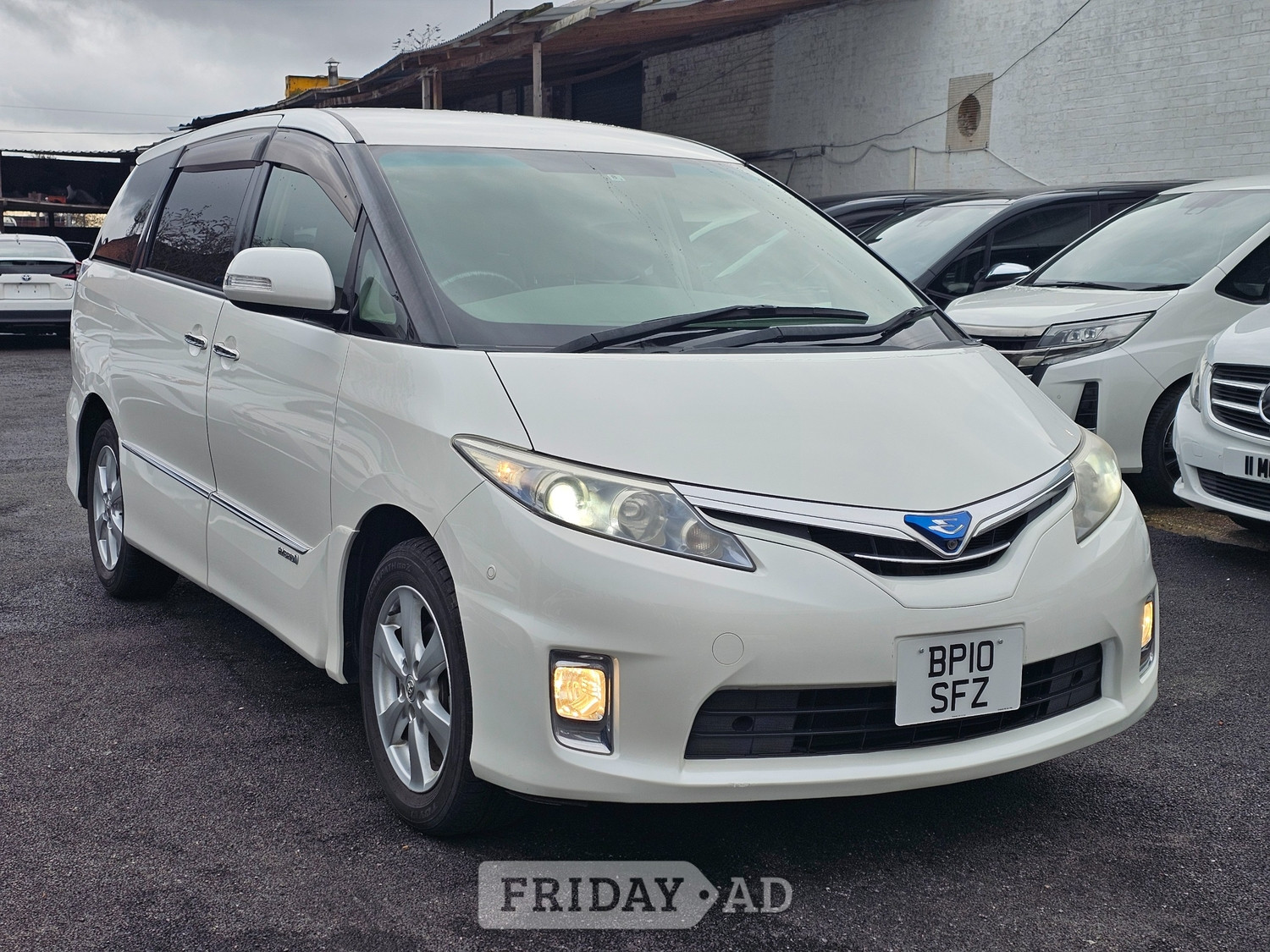 [ berth ]Toyota Estima