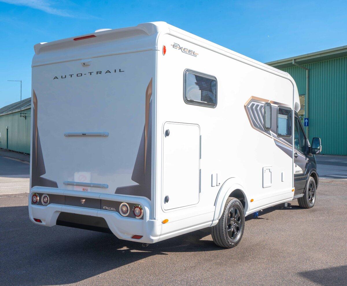 Auto-Trail Excel 690 Newark