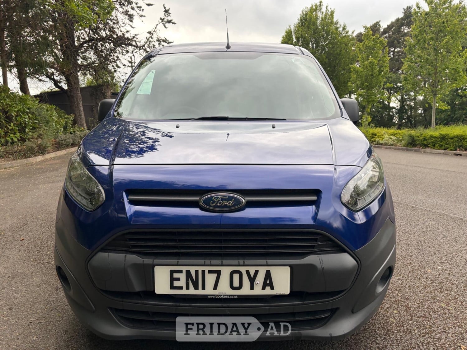 [ berth ]Ford Transit Connect