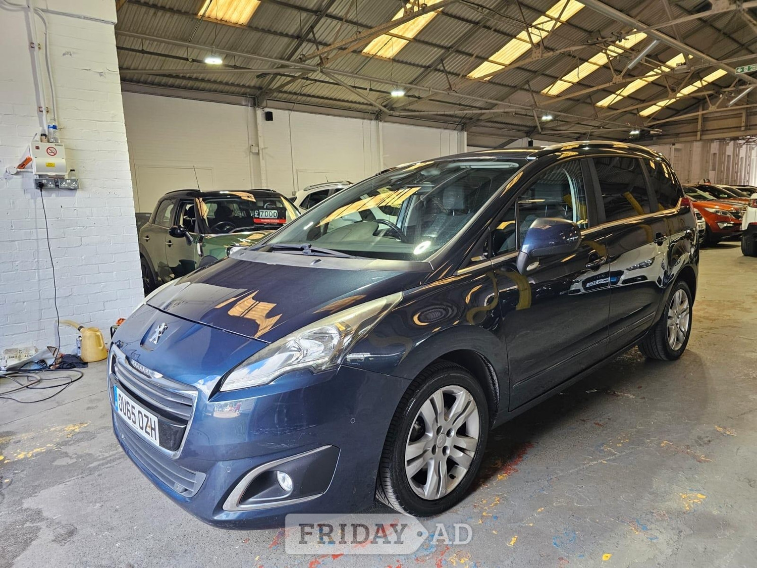 [ berth ]Peugeot 5008