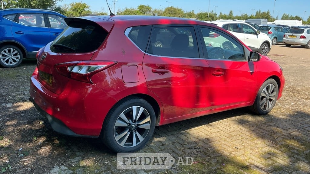 Nissan Pulsar 2015 - Cars in Hounslow
