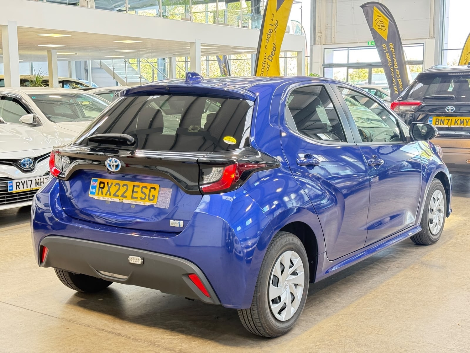 [ berth ]Toyota Yaris