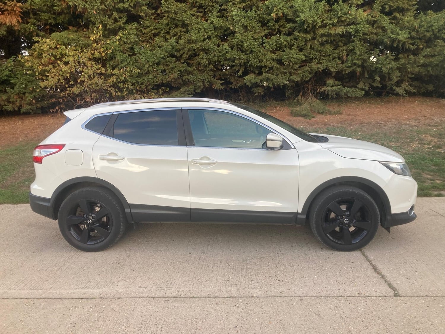 Nissan Qashqai 2015 - Cars