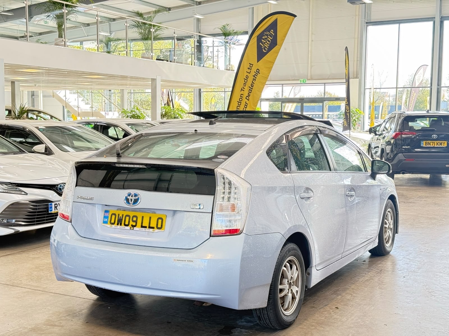 [ berth ]Toyota Prius