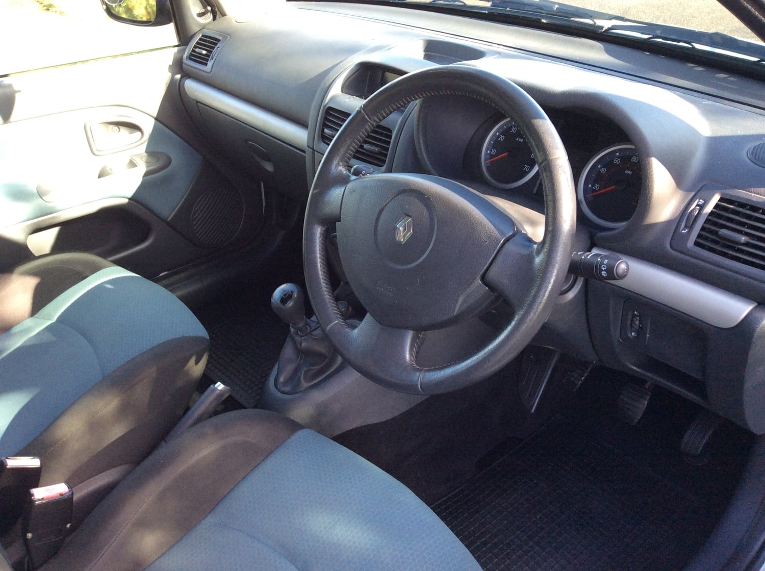 Renault Clio 2007 - Cars in Maidstone