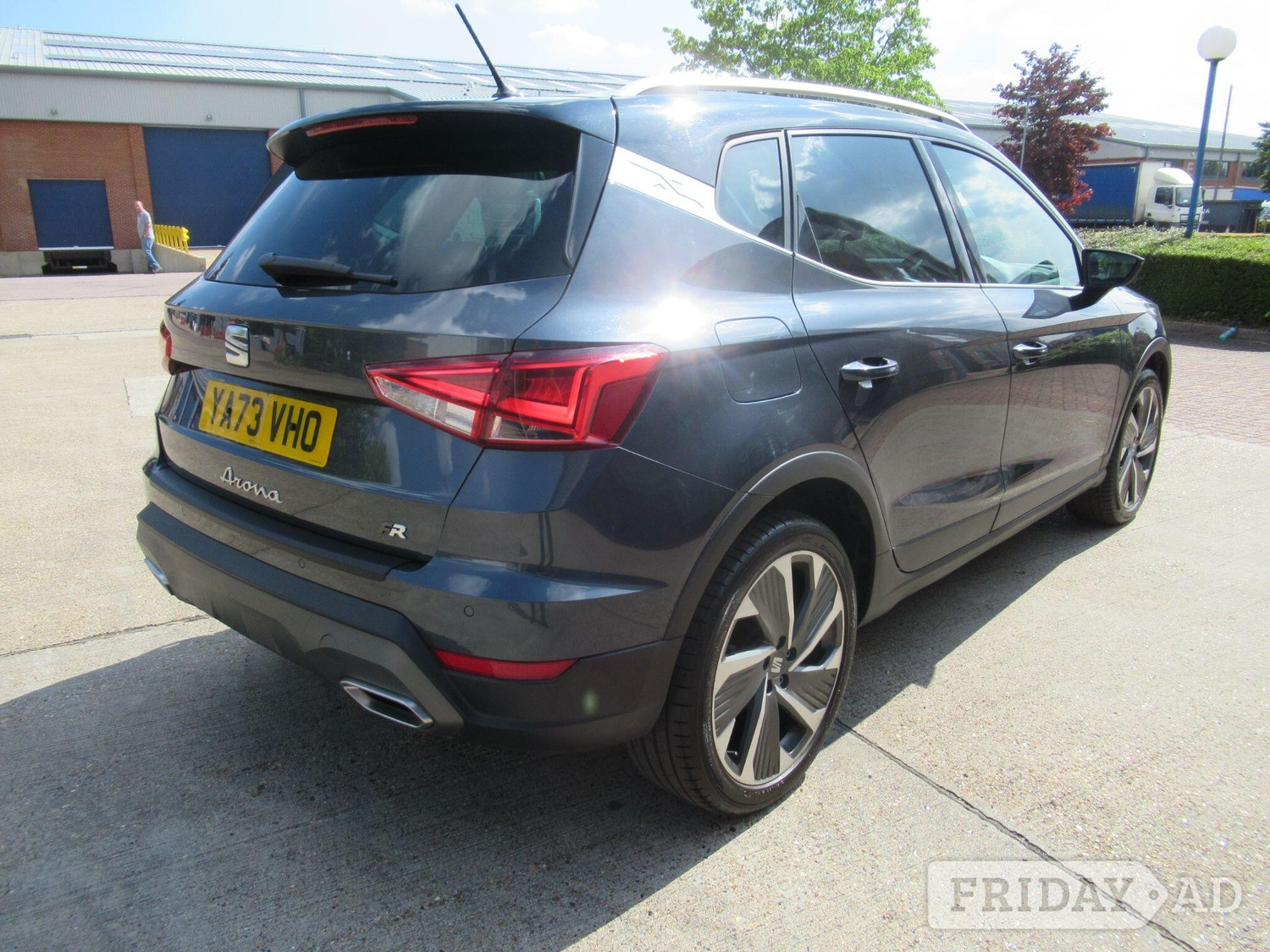 [ berth ]SEAT Arona