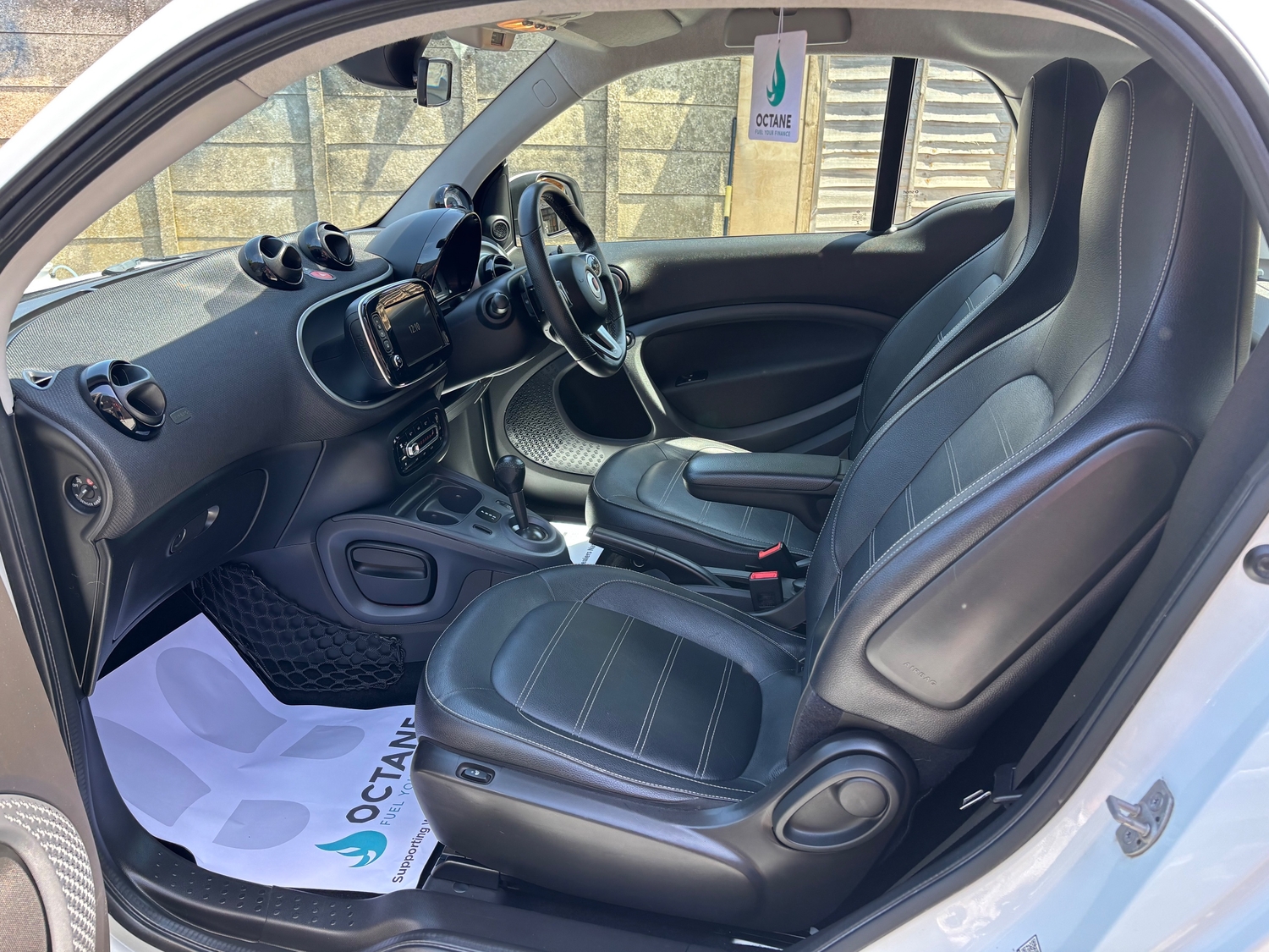 Smart ForTwo 2017 - Cars in Hillingdon