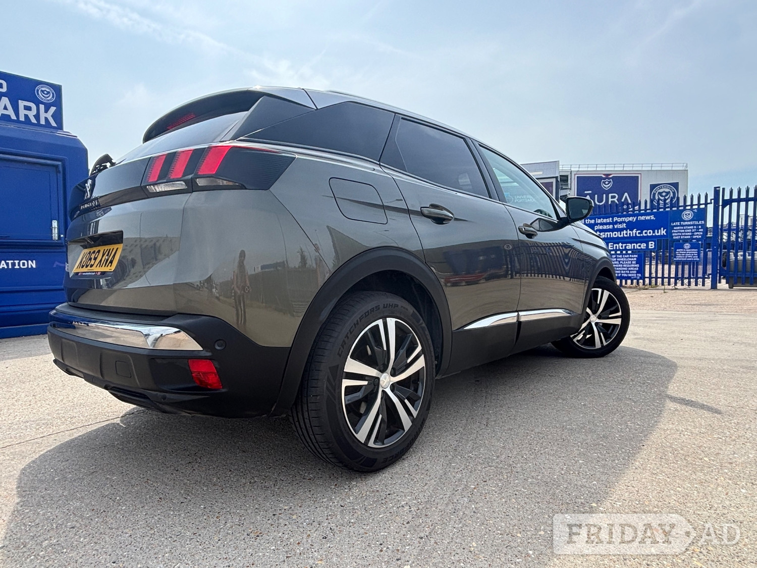 [ berth ]Peugeot 3008