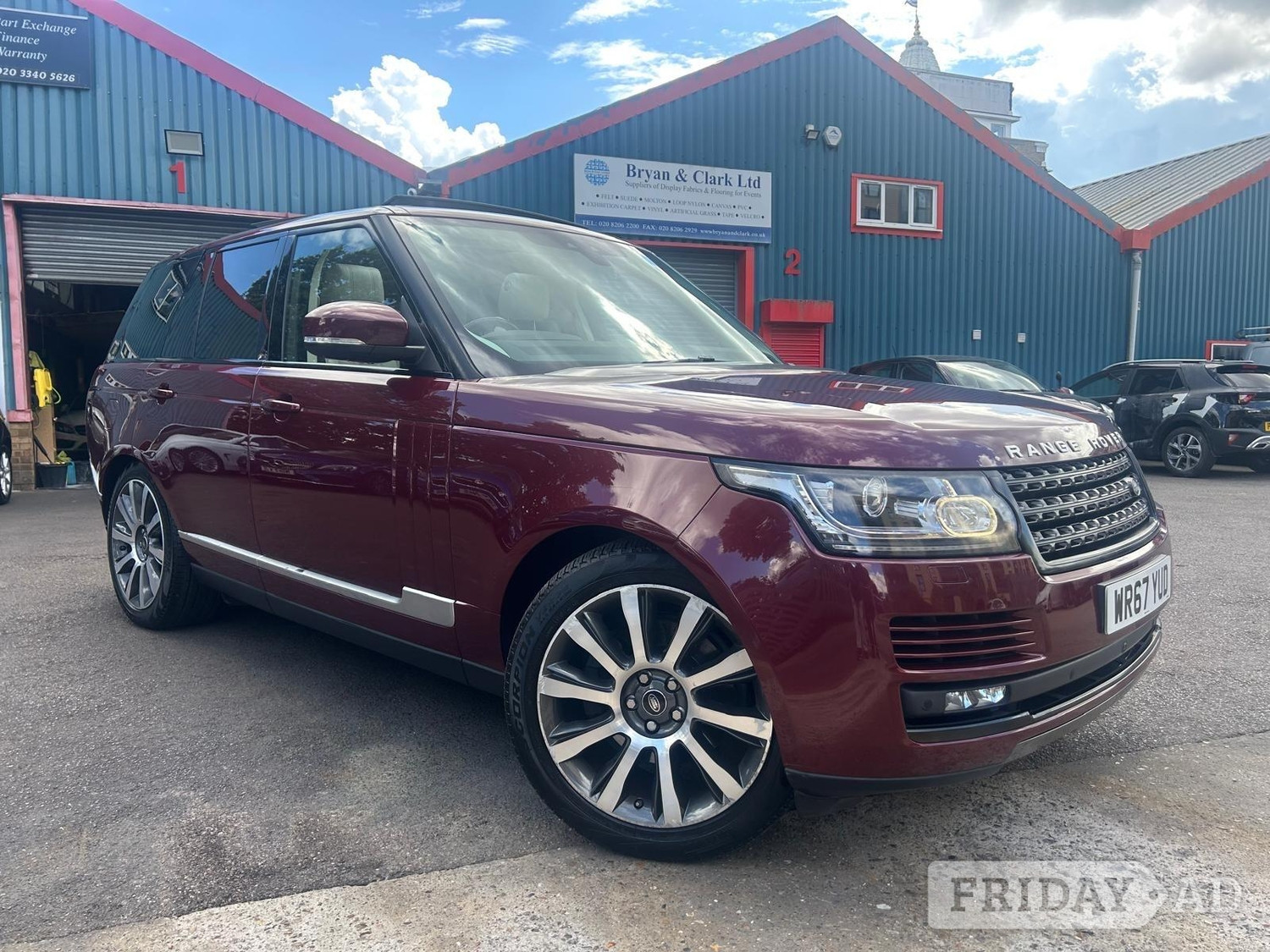 [ berth ]Land Rover Range Rover