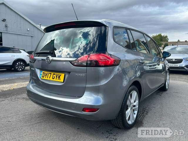 [ berth ]Vauxhall Zafira Tourer