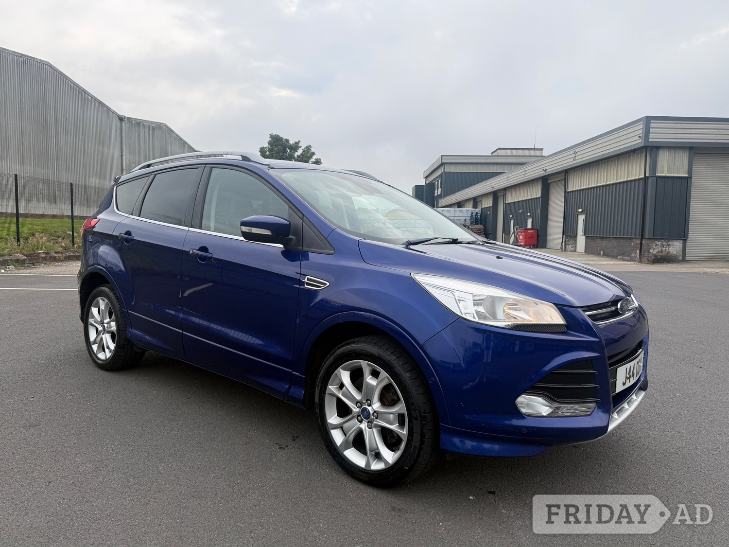 [ berth ]Ford Kuga