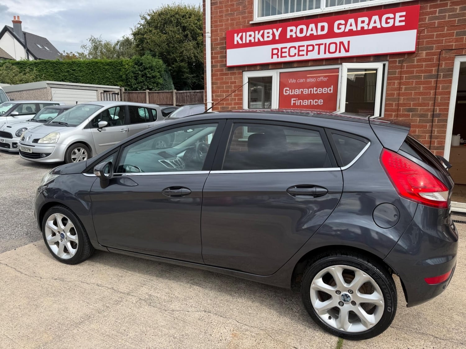[ berth ]Ford Fiesta