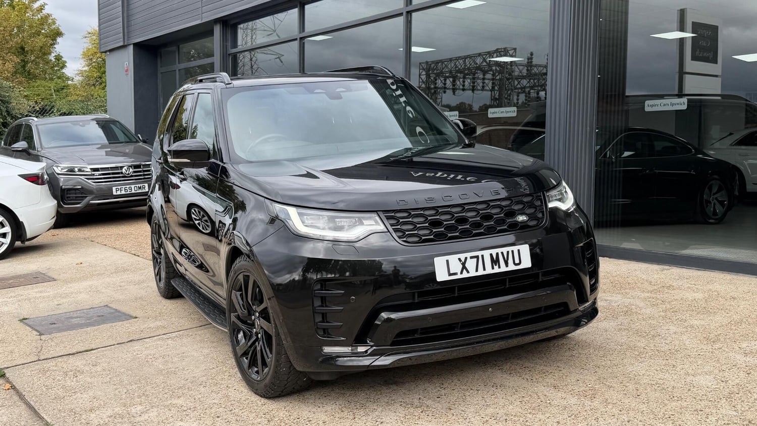 [ berth ]Land Rover Discovery