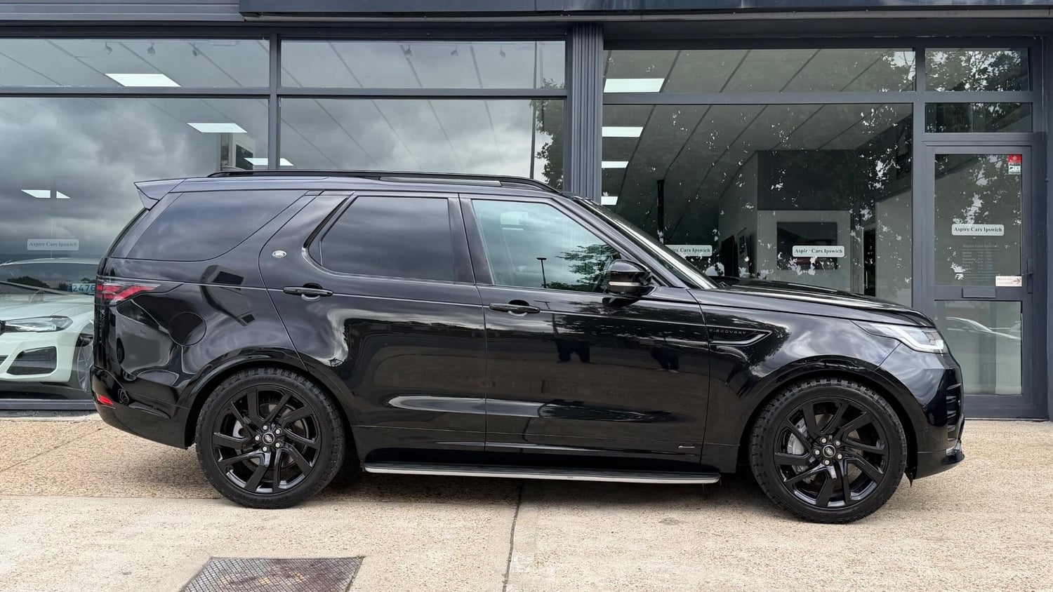 Land Rover Discovery 2021 - Cars