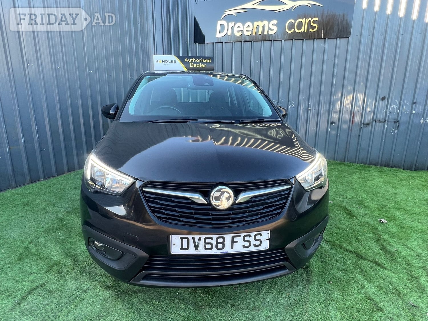 [ berth ]Vauxhall Crossland X