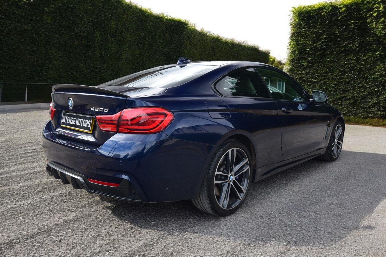 [ berth ]BMW 4 Series