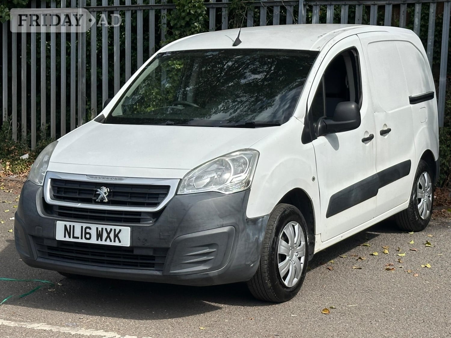 [ berth ]Peugeot Partner