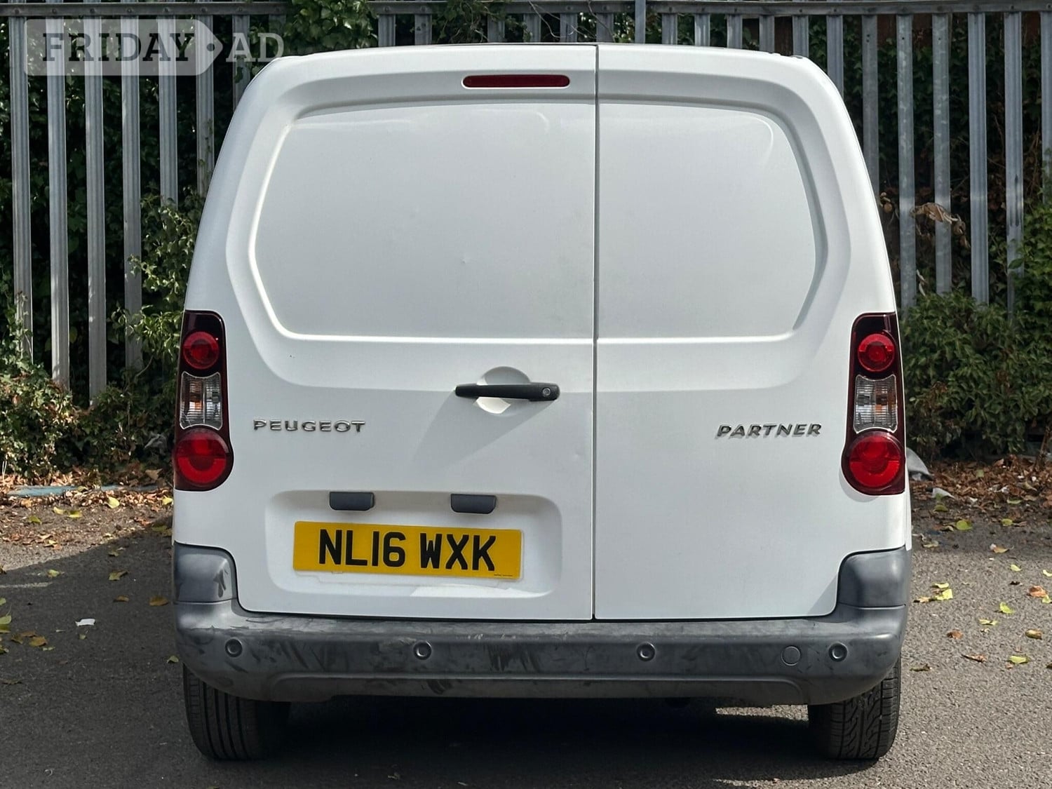 Peugeot Partner 2016 - Vans & Commercial Vehicles in Cardiff