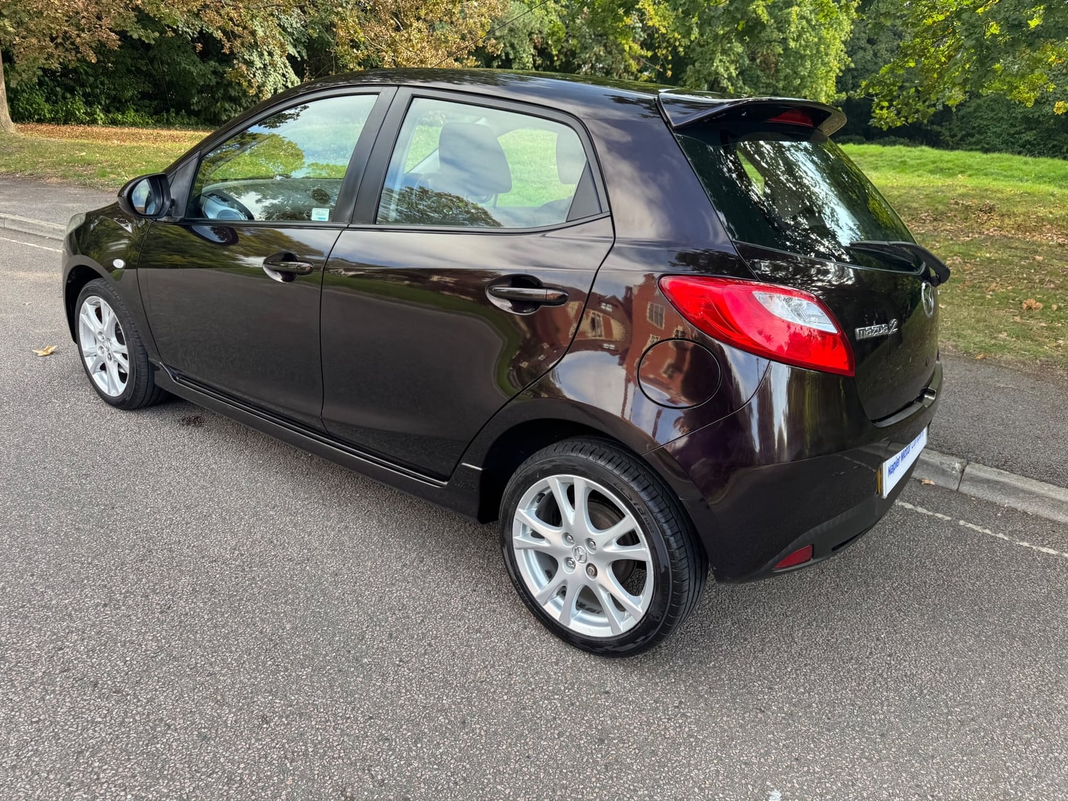 Mazda Mazda2 2010 - Cars