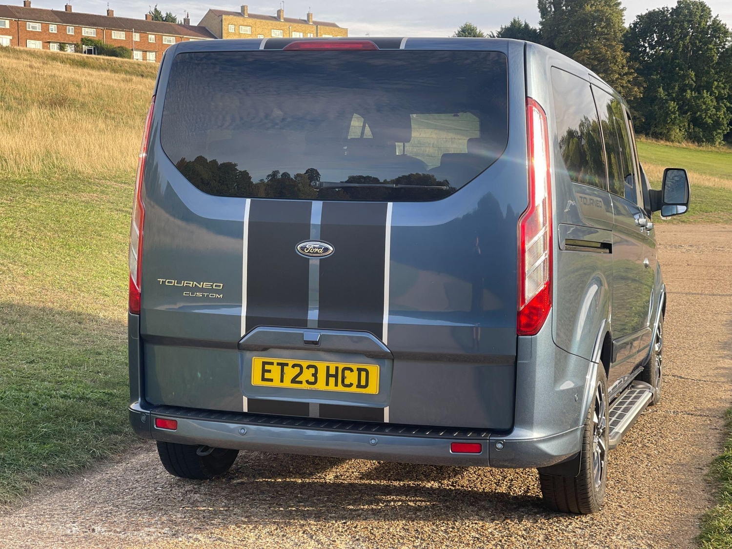 Ford Tourneo Custom 2023 - Vans & Commercial Vehicles