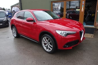 Alfa Romeo Stelvio 2017