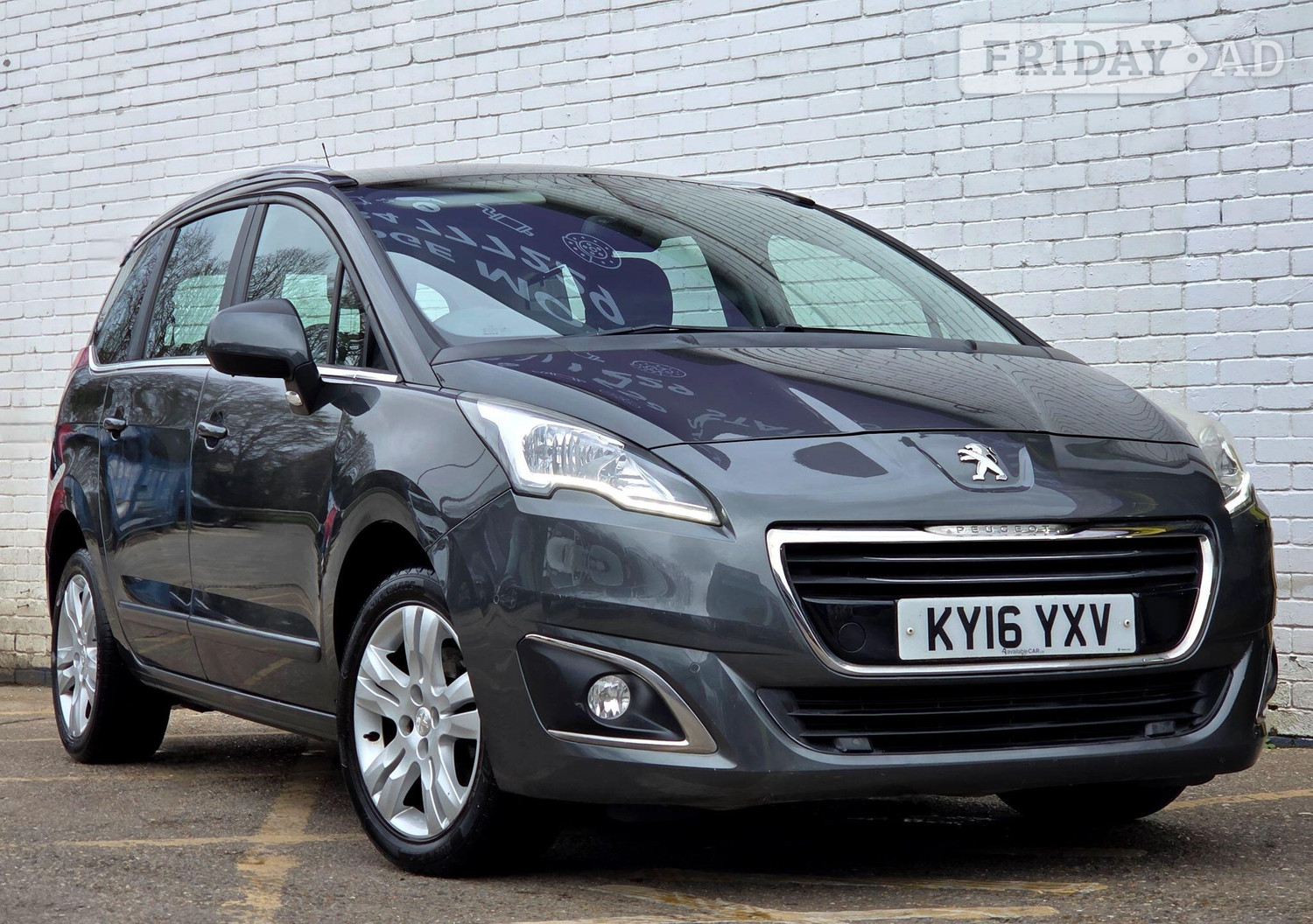 Peugeot 5008 2016 - Cars in Ashford