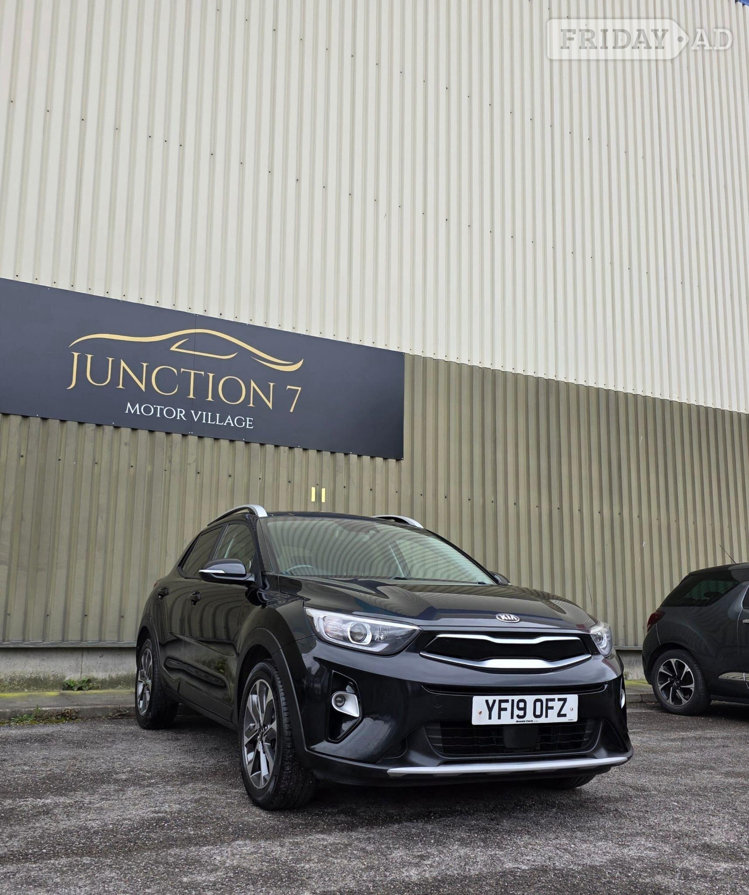 [ berth ]Kia Stonic